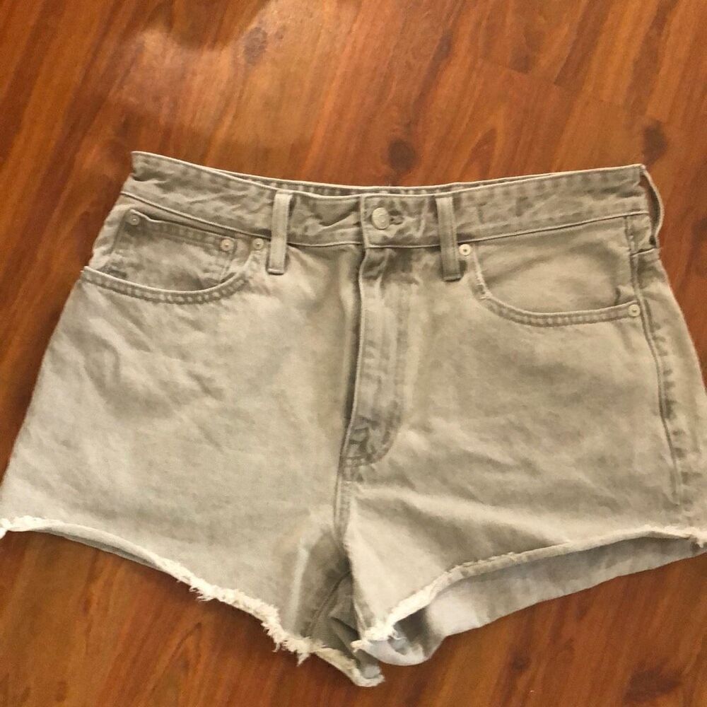 Madewell Relaxed denim shorts lite gray size 30